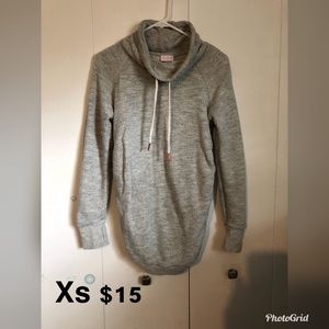 Maternity sweatshirt